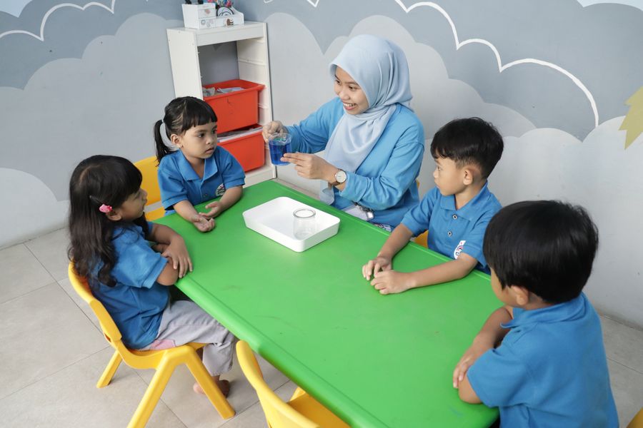Kegiatan Sensory Class