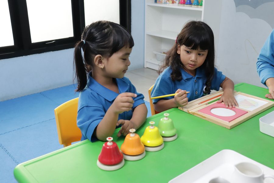 Kegiatan Sensory Class