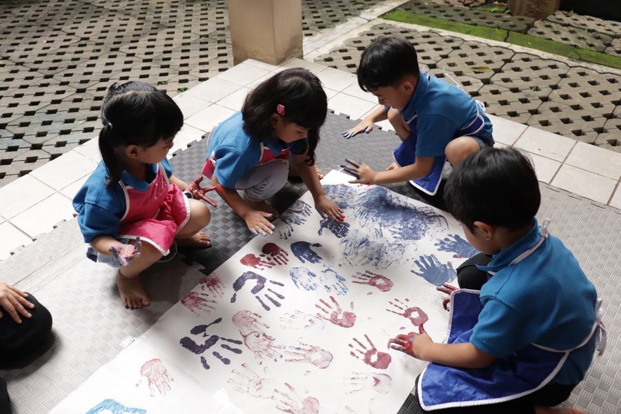 Kegiatan Sensory Class